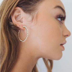 NWT Untamed Petals Briar Hoops - Pearl & Gold